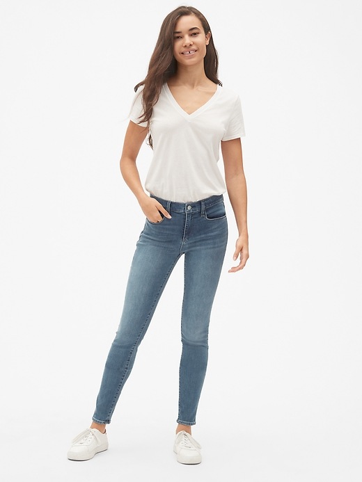 Image number 3 showing, Mid Rise True Skinny Jeans in Infinity Stretch
