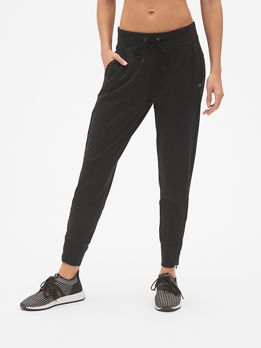Image number 8 showing, GapFit Joggers