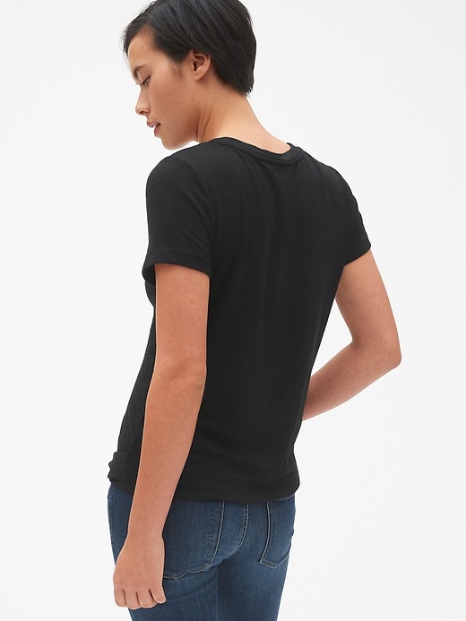 Image number 2 showing, Softspun Short Sleeve Twist-Hem T-Shirt