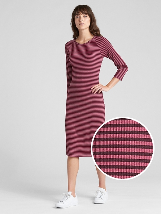 Image number 7 showing, Ribbed Raglan Midi T-Shirt Dress