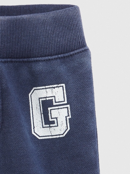 Image number 3 showing, Baby Gap Logo Pull-On Shorts
