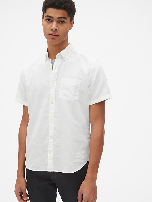 1 of 8 showing, with the color white of product Standard Fit Short Sleeve Shirt in Linen-Cotton