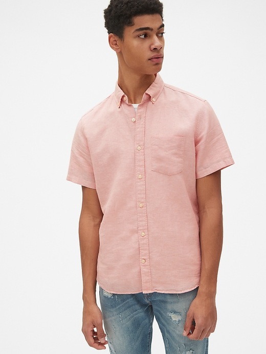 Image number 1 showing, Standard Fit Short Sleeve Shirt in Linen-Cotton