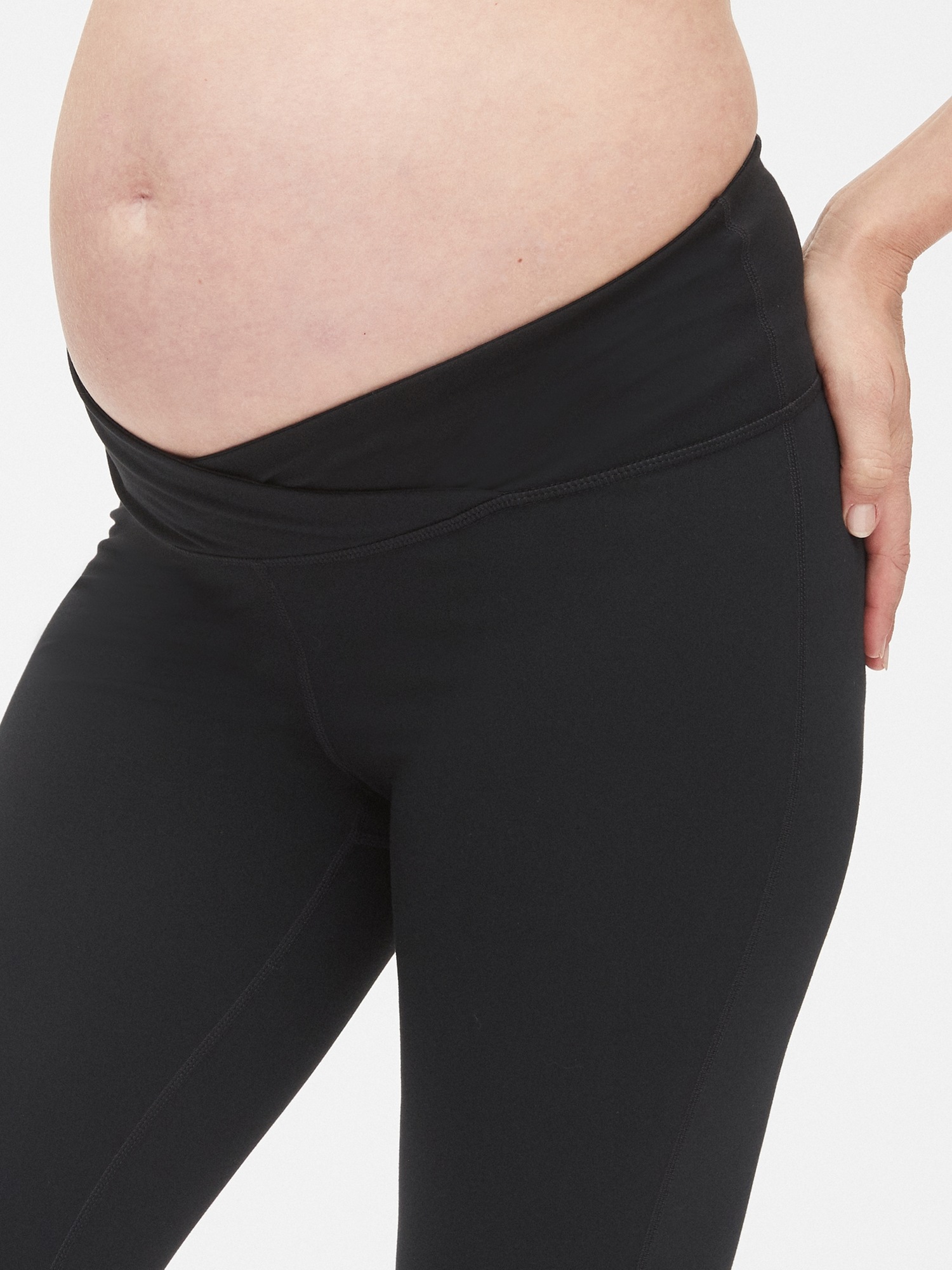 Maternity GapFit Blackout UnderBelly Capris Gap