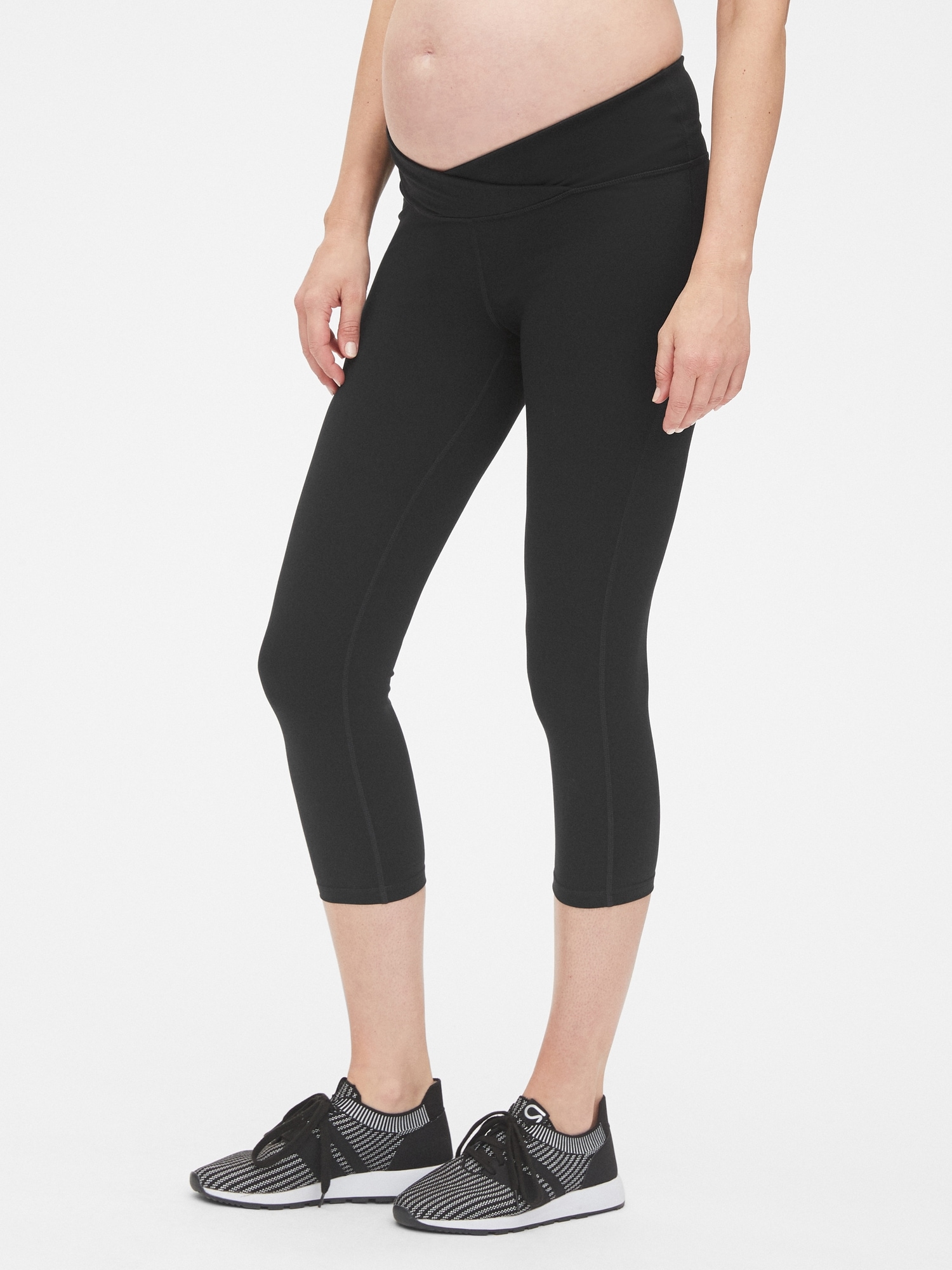 Maternity GapFit Blackout UnderBelly Capris Gap