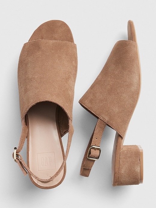 2 of 8 showing, with the color classic camel of product Open-Toe Slingback Block Heel Mules