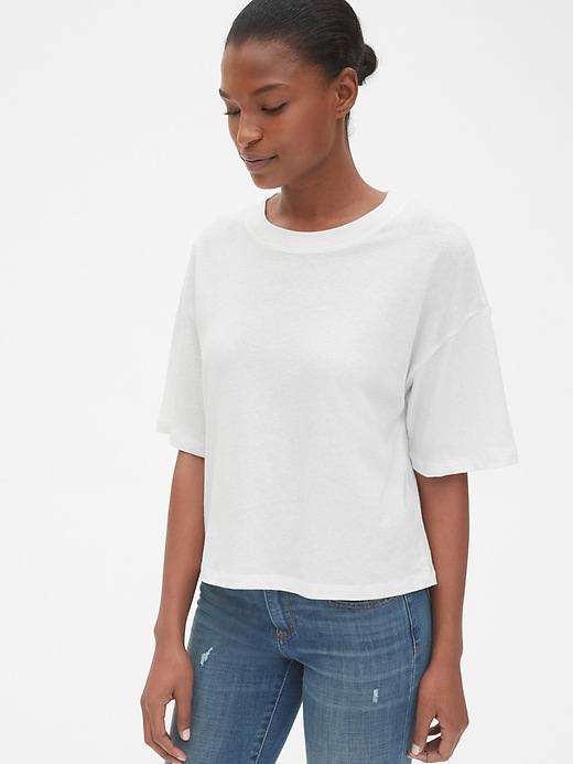 1 of 8 showing, with the color white of product Authentic Boxy Crewneck T-Shirt