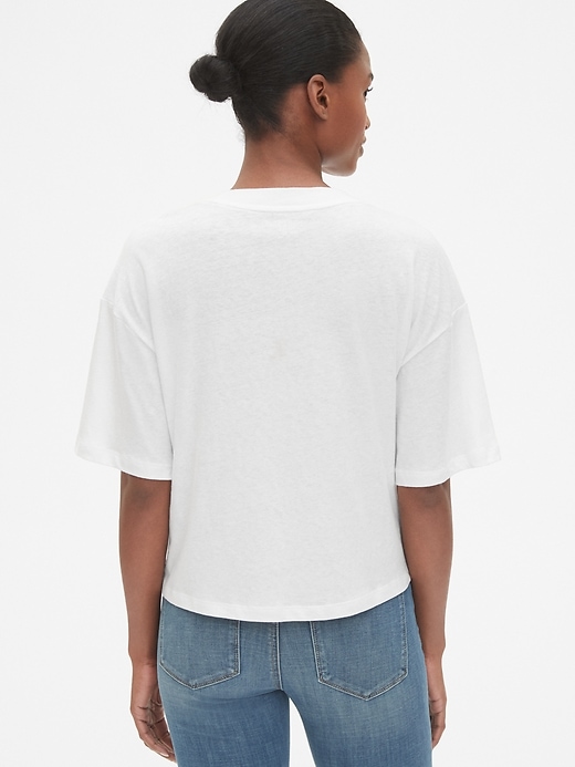 2 of 8 showing, with the color white of product Authentic Boxy Crewneck T-Shirt