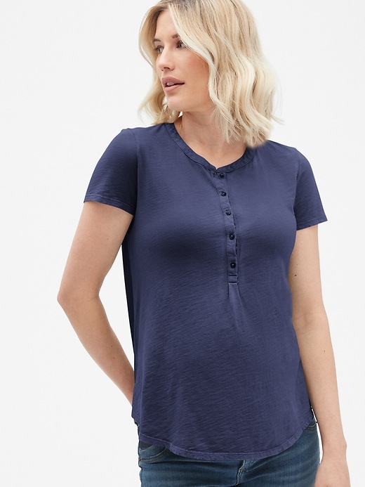Image number 6 showing, Maternity Henley T-Shirt in Slub Cotton