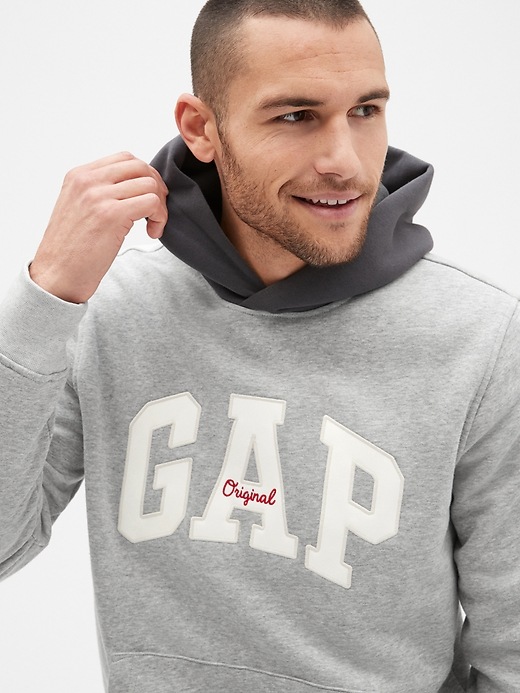 Image number 5 showing, Gap Logo Colorblock Hoodie