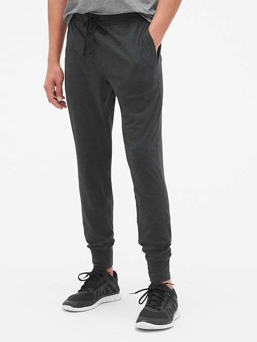 Gapfit diagnal performance joggers