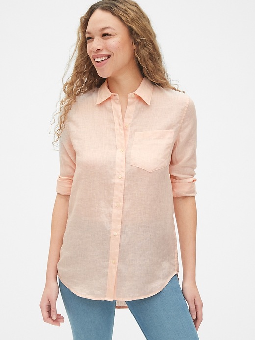 1 of 8 showing, with the color pink dust of product Boyfriend Shirt in Linen