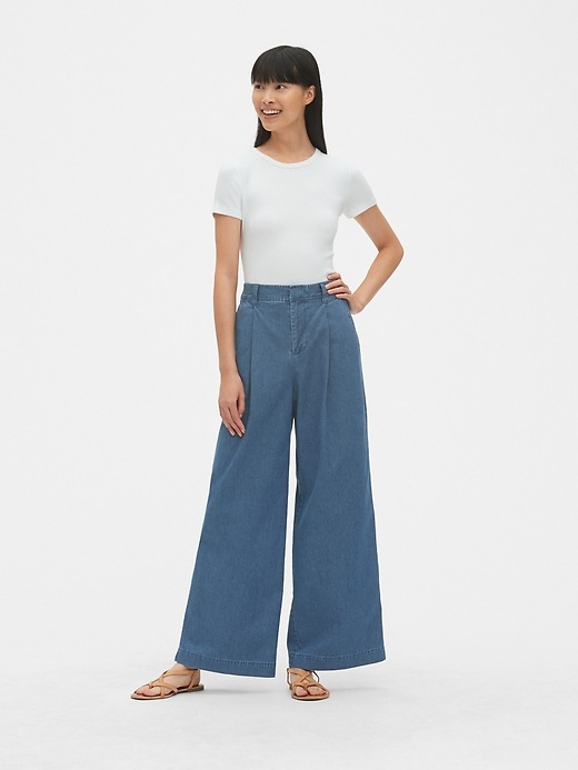 Image number 3 showing, High Rise Pleated Wide-Leg Jeans