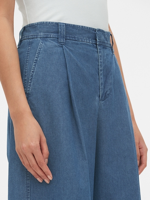 Image number 5 showing, High Rise Pleated Wide-Leg Jeans