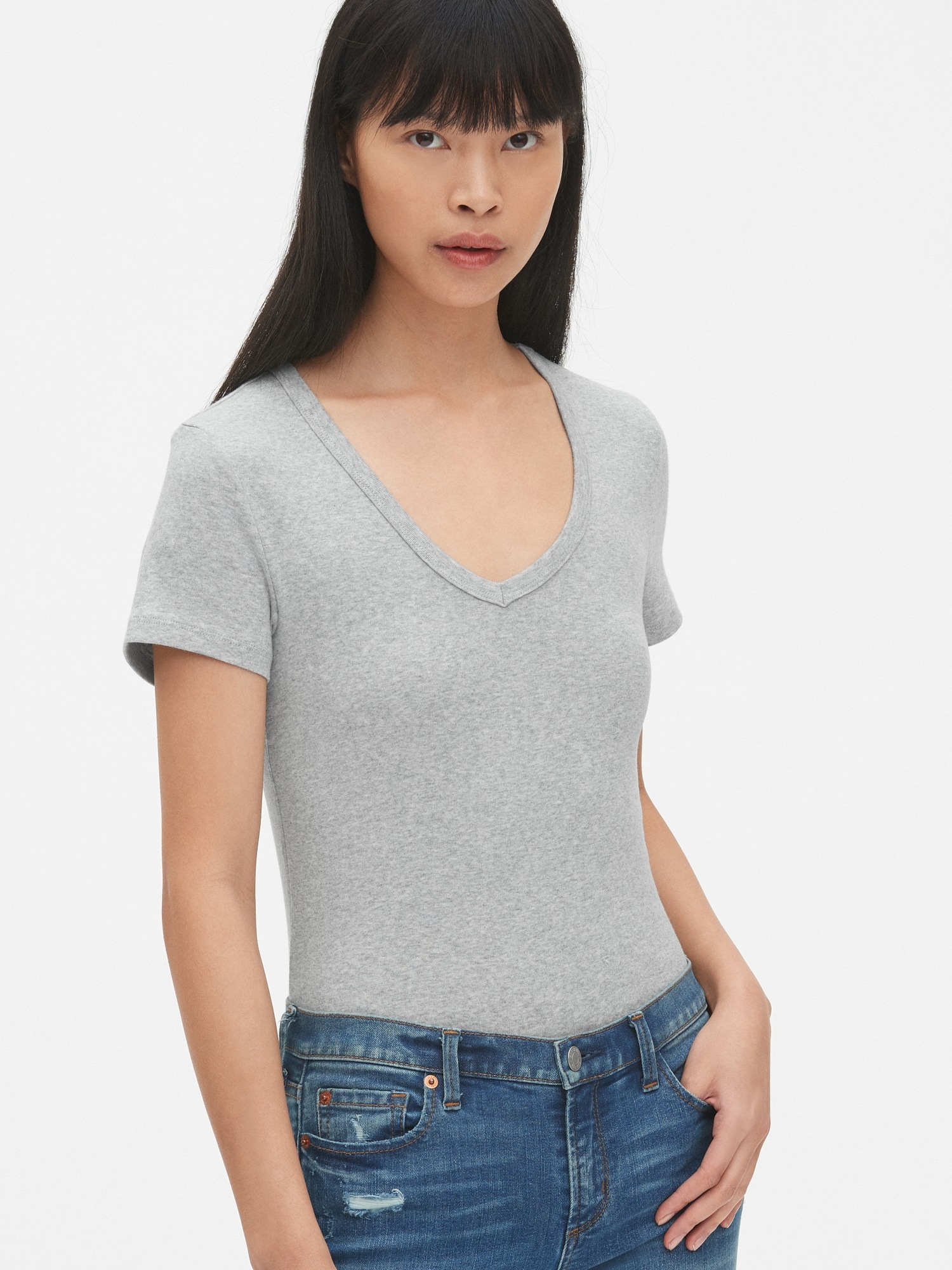 Modern V Neck T Shirt Gap