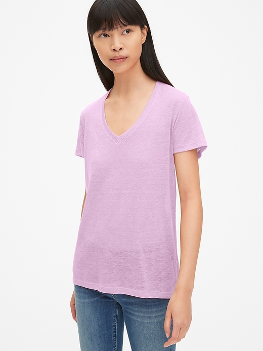 1 of 8 showing, with the color gauzy lilac of product V-Neck T-Shirt in Linen