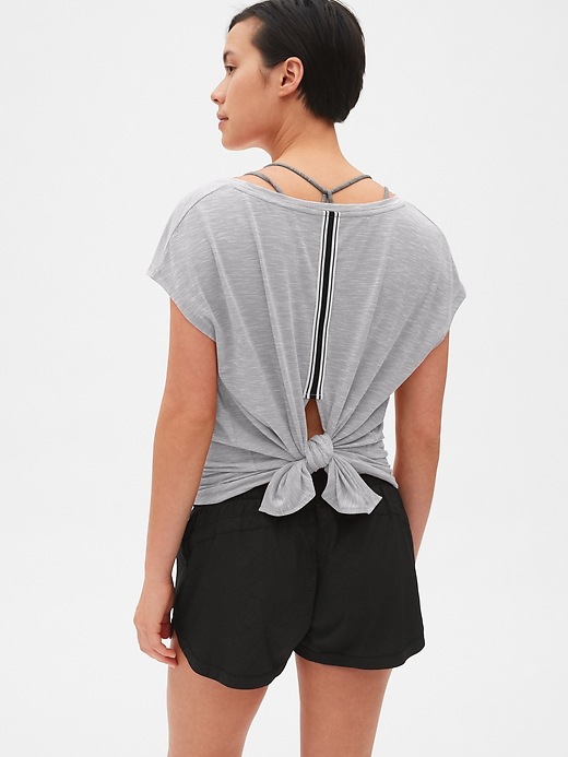 Image number 4 showing, GapFit Breathe Tie-Back Stripe Detail Top