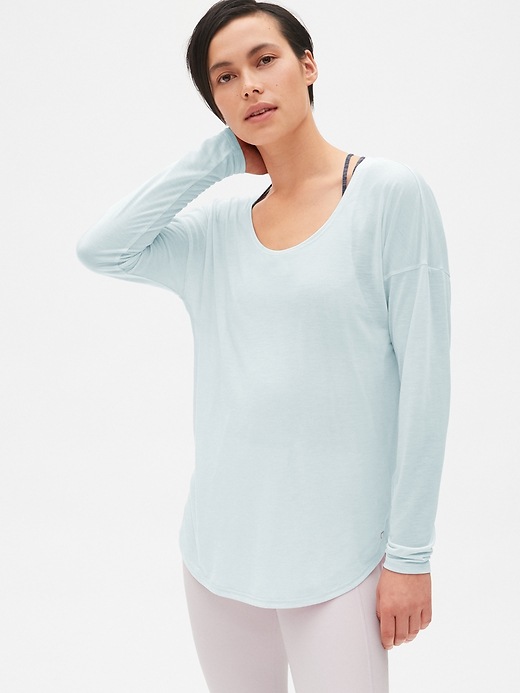 View large product image 1 of 1. GapFit Breathe Air Double-Layer Cut-Out Top
