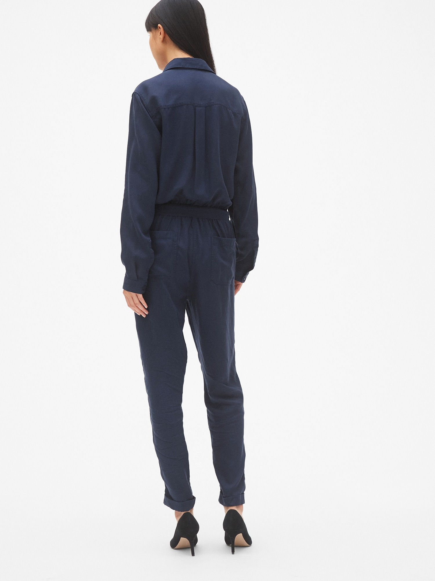 Женские комбинезоны Gap Utility Jumpsuit in TENCEL™ — фото 2