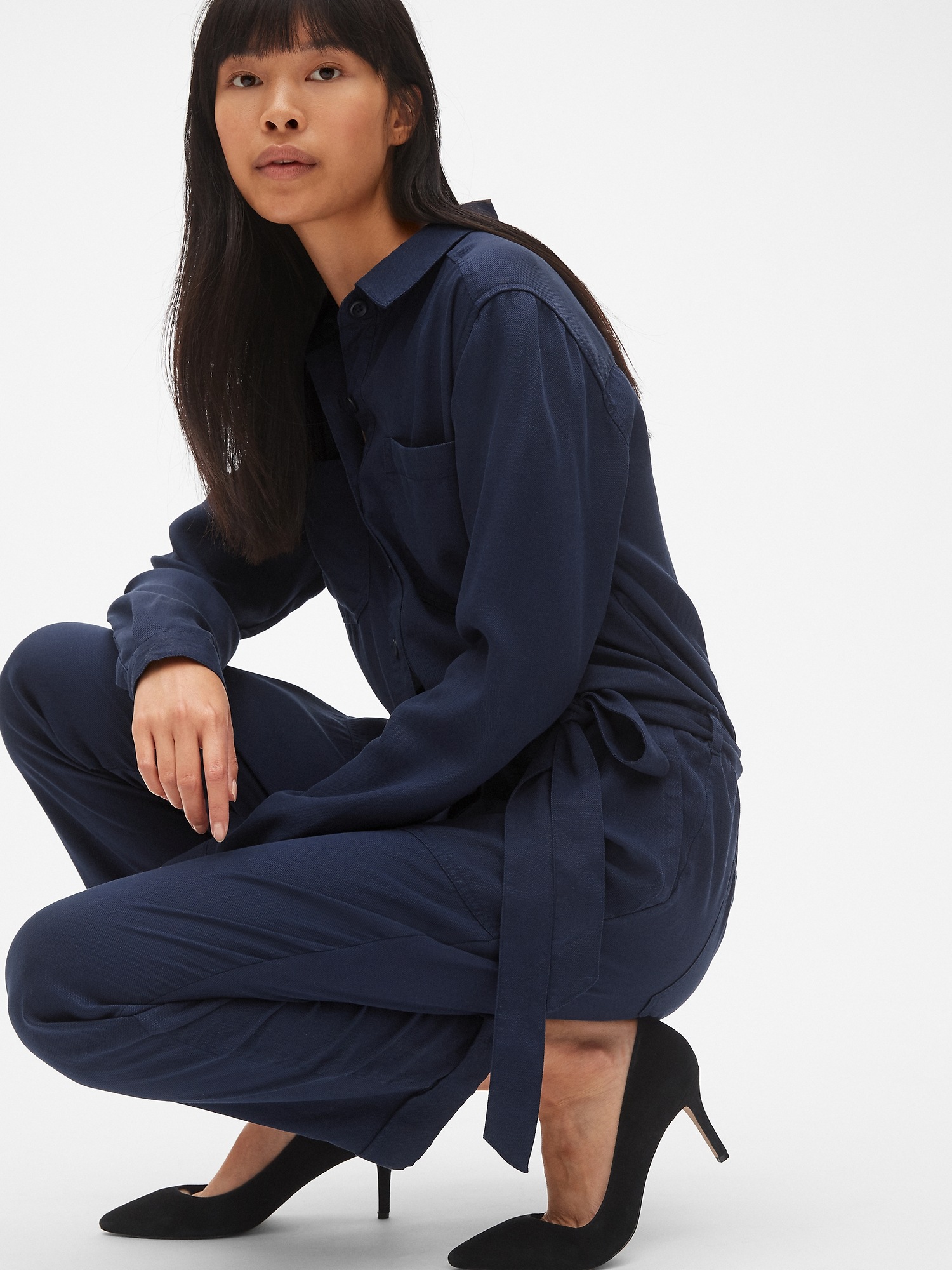 Женские комбинезоны Gap Utility Jumpsuit in TENCEL™ — фото 3
