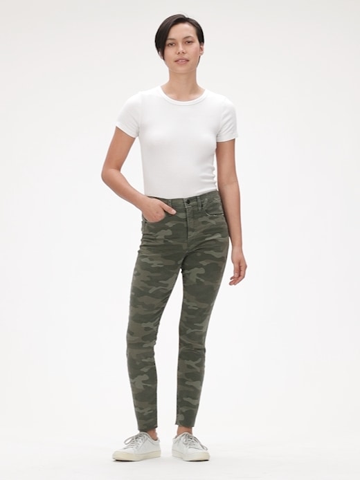 gap camo jeans