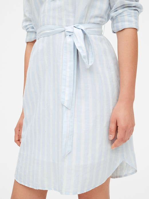 Image number 5 showing, Popover V-Neck Shirtdress in Linen