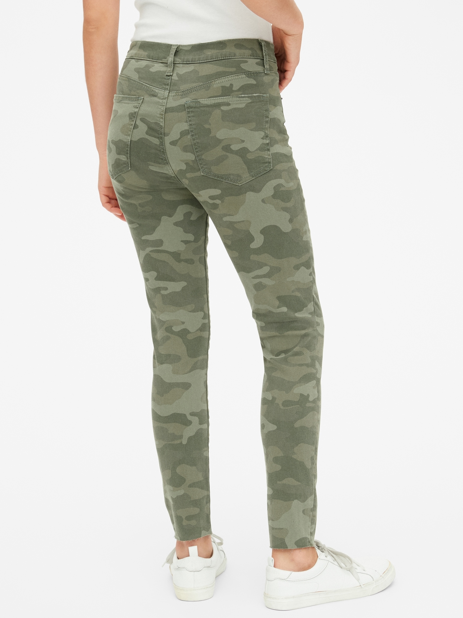 gap camo jeans