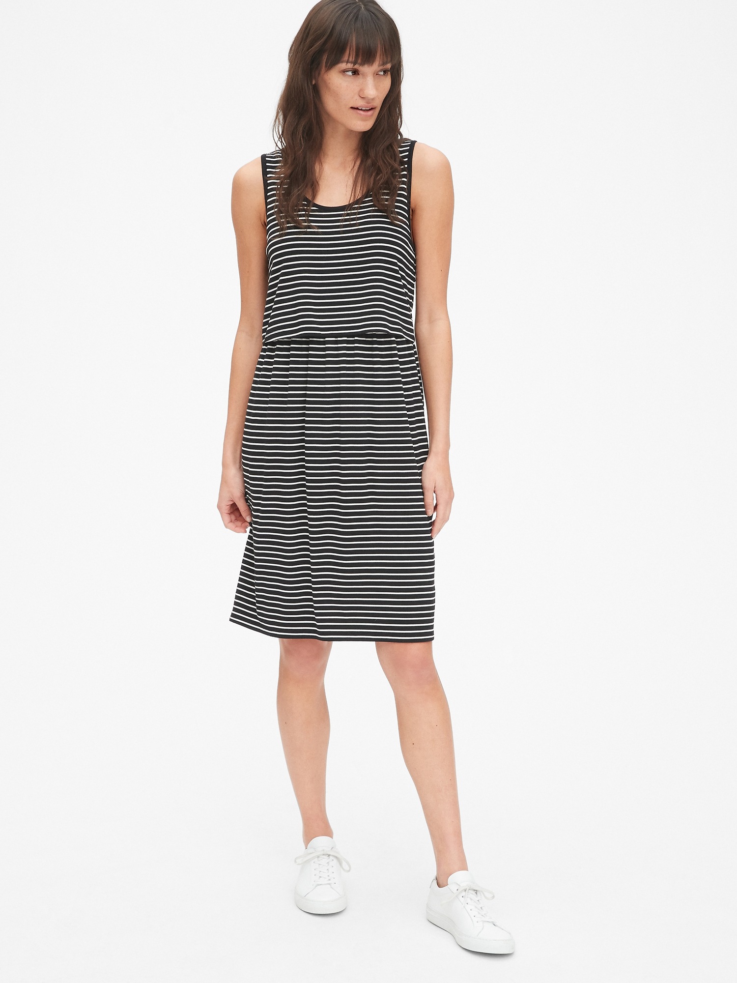 Nursing on sale dresses gap