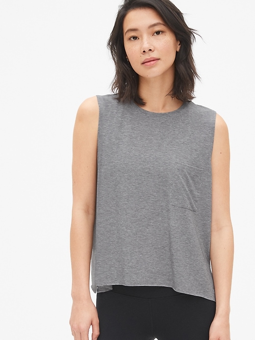 GapFit Breathe Pocket Tank Top Gap