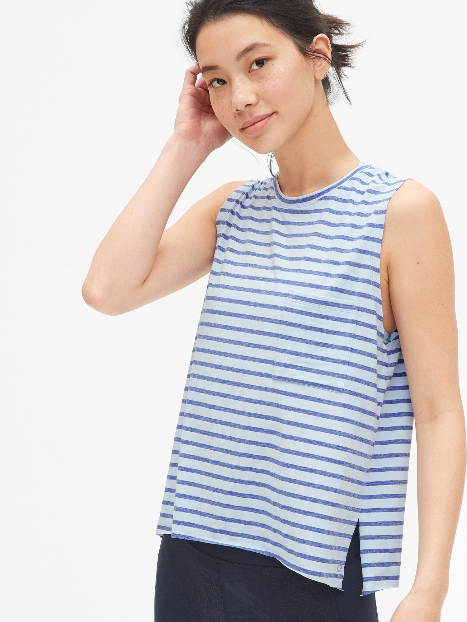 GapFit Breathe Pocket Tank Top Gap