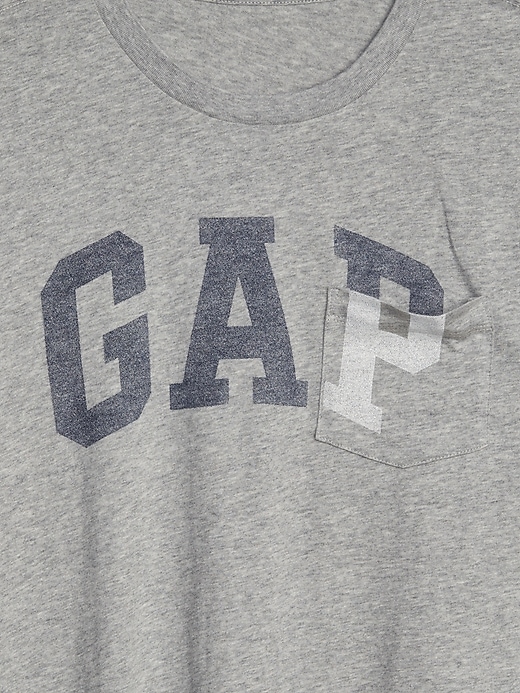 Image number 2 showing, Gap Logo Pocket T-Shirt