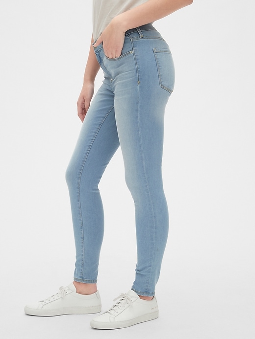 Image number 1 showing, Mid Rise True Skinny Jeans in Sculpt