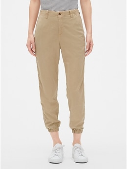 khaki joggers gap