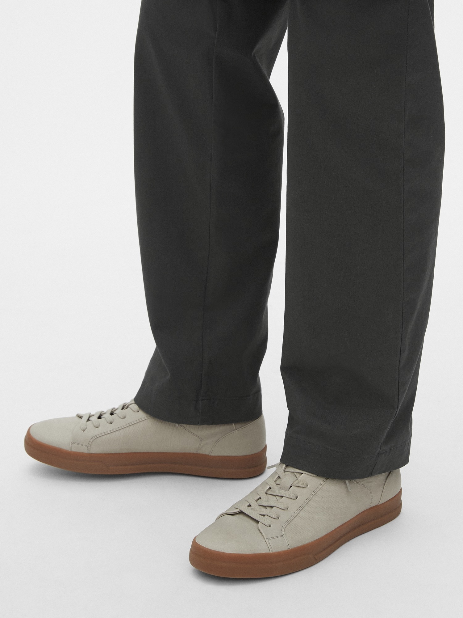 gap stretch khakis