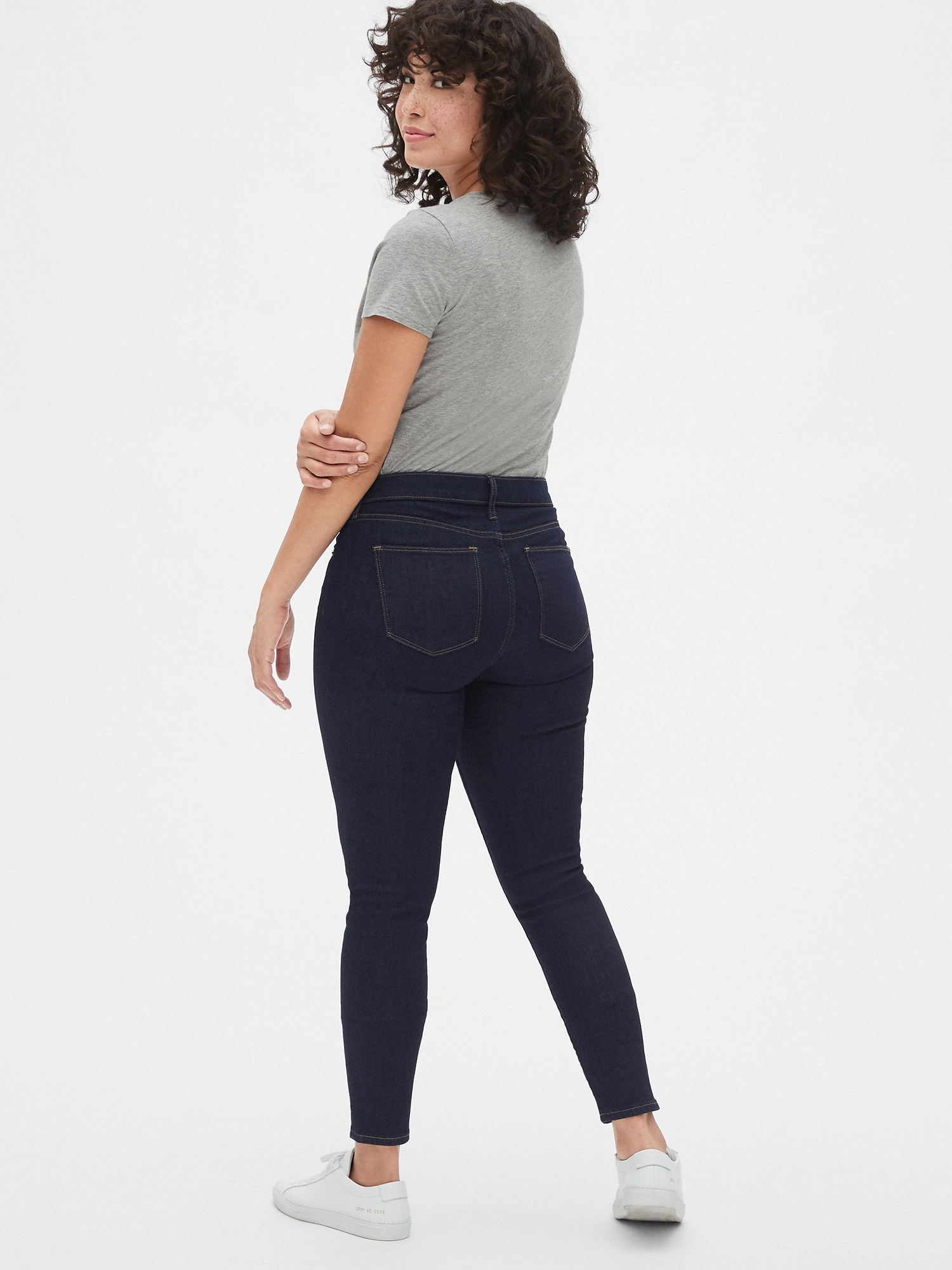 Mid Rise Curvy True Skinny Jeans | Gap