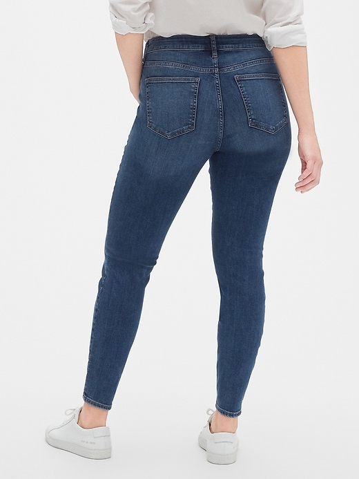Image number 2 showing, Mid Rise Curvy True Skinny Jeans