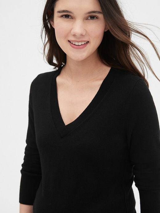 Image number 5 showing, Maternity True Soft V-Neck Pullover Sweater