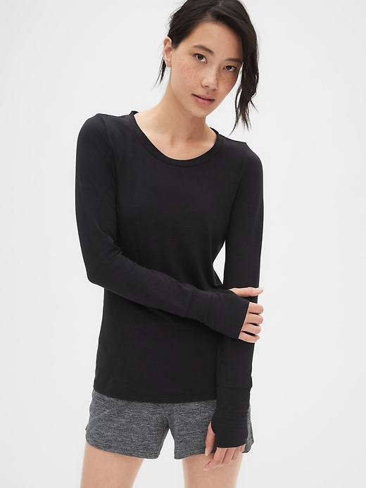 Image number 1 showing, GapFit Breathe Long Sleeve T-Shirt