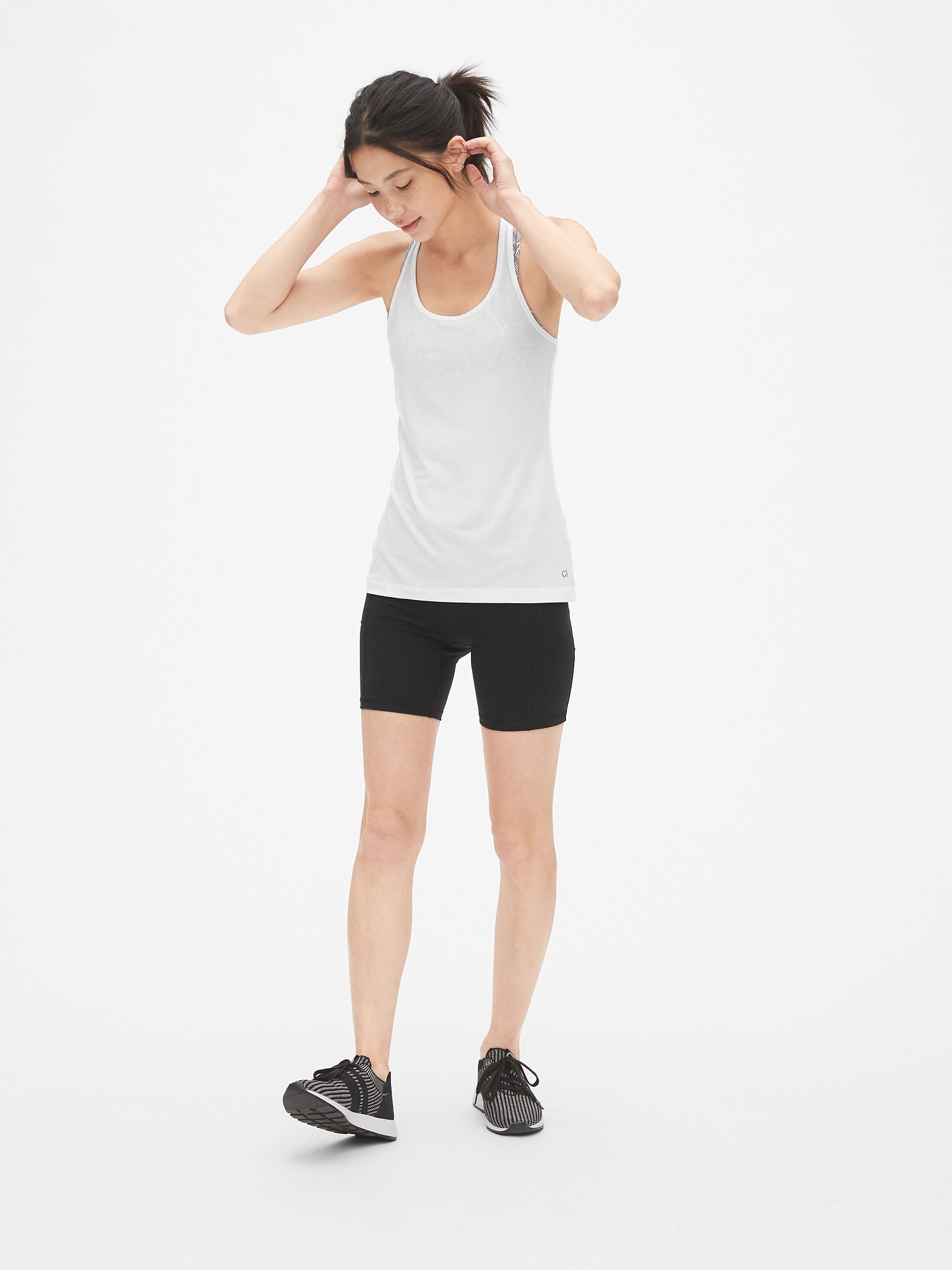 GapFit Breathe Heathered Tank Gap