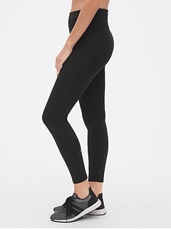 gap yoga shorts