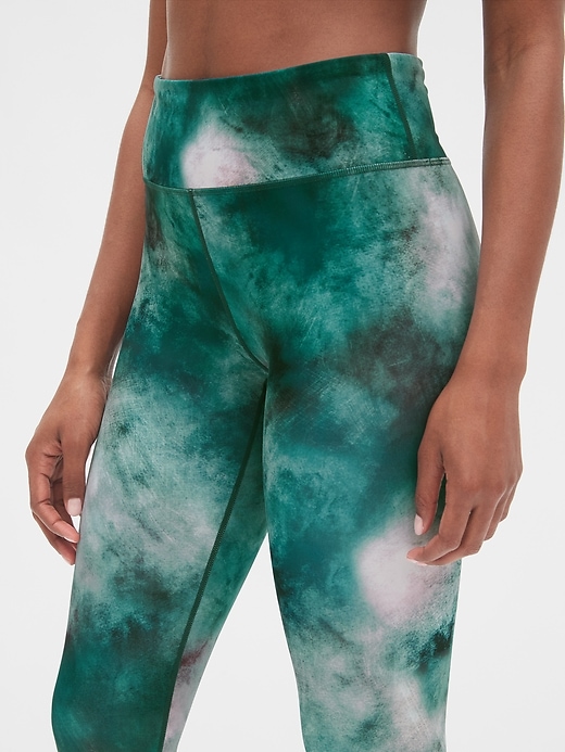 Image number 3 showing, GapFit High Rise 7/8 Leggings in Eclipse