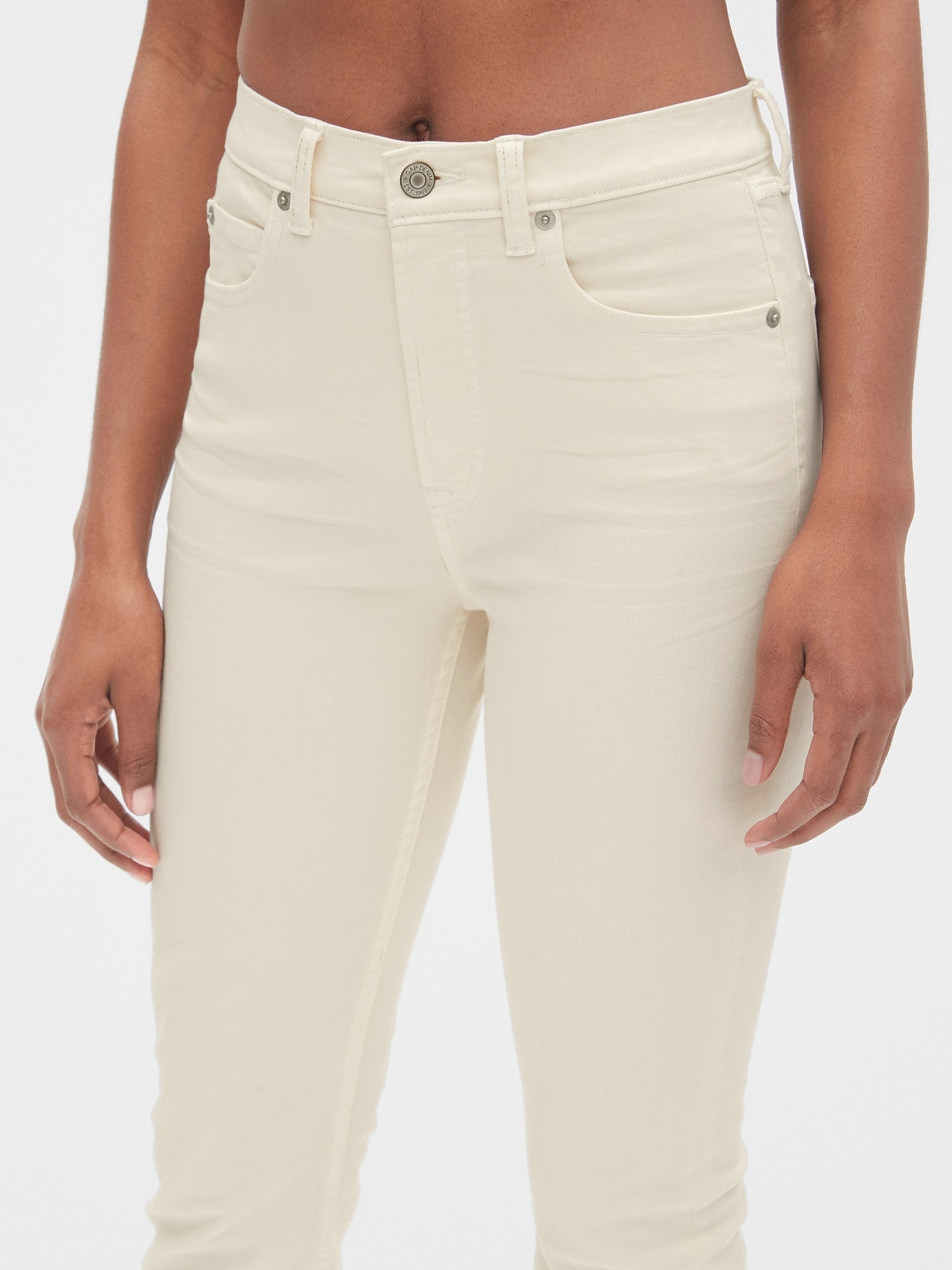 Gap secret smoothing pockets deals