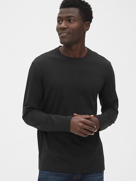 1 of 8 showing, with the color true black of product Classic T-Shirt