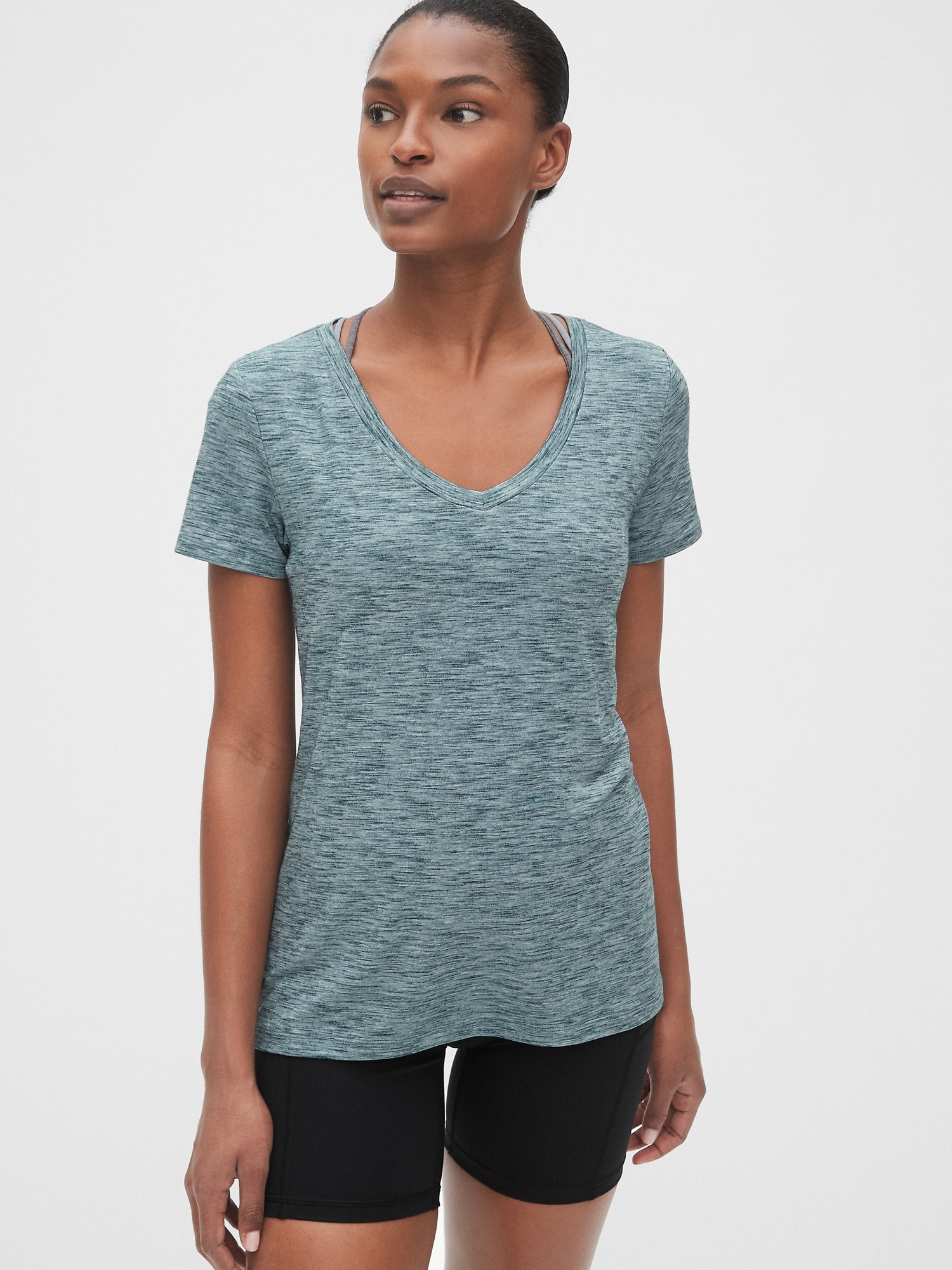 Gap breathe v neck deals