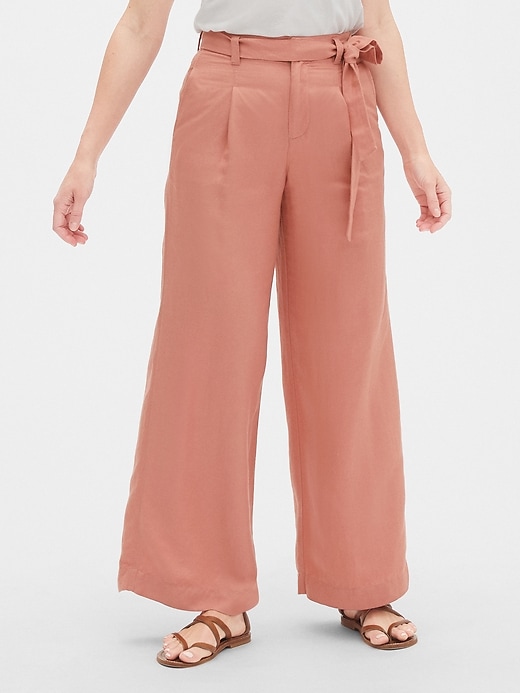 Image number 1 showing, High Rise Wide-Leg Pants in Linen-Blend