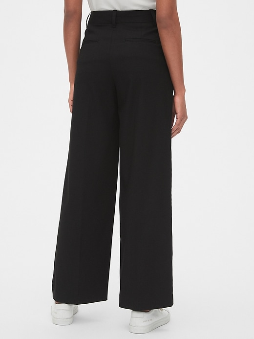 2 of 8 showing, with the color true black of product High Rise Pleated Wide-Leg Pants