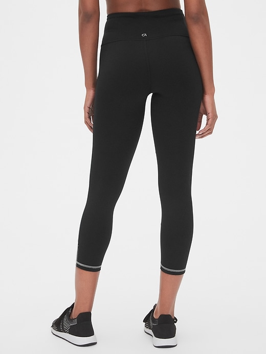 Image number 2 showing, GapFit High Rise Asymmetrical Colorblock 7/8 Leggings in Eclipse