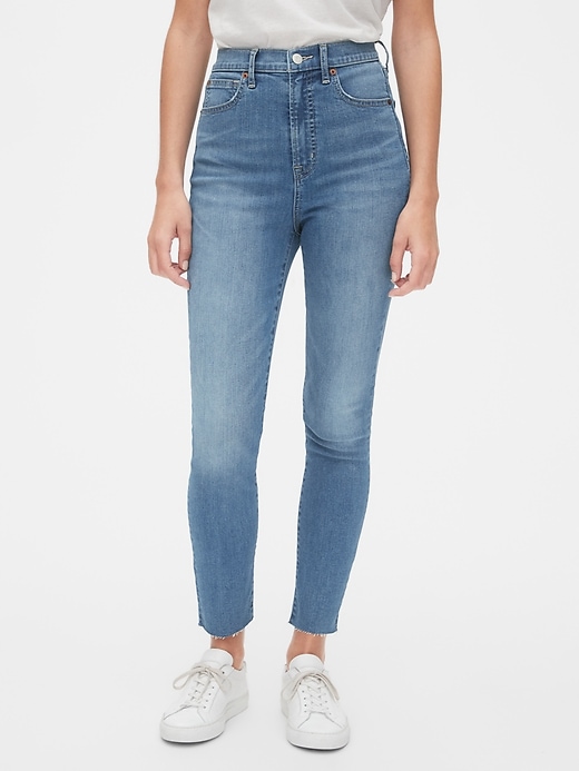 Image number 1 showing, Sky High True Skinny Jeans with Secret Smoothing Pocket
