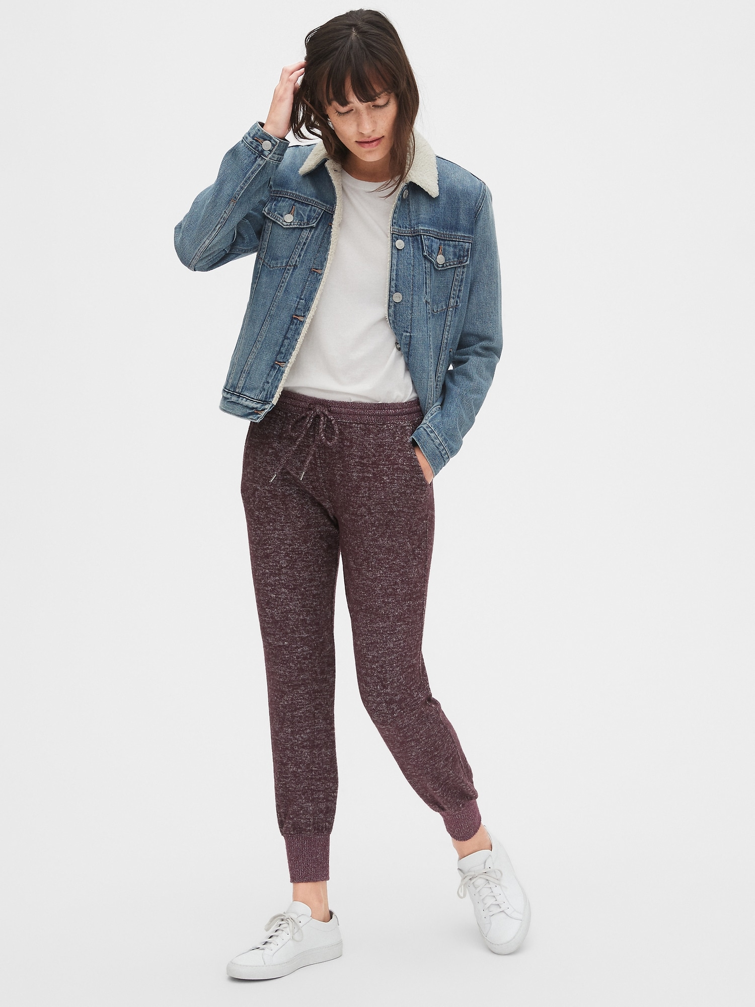 Gap softspun joggers deals