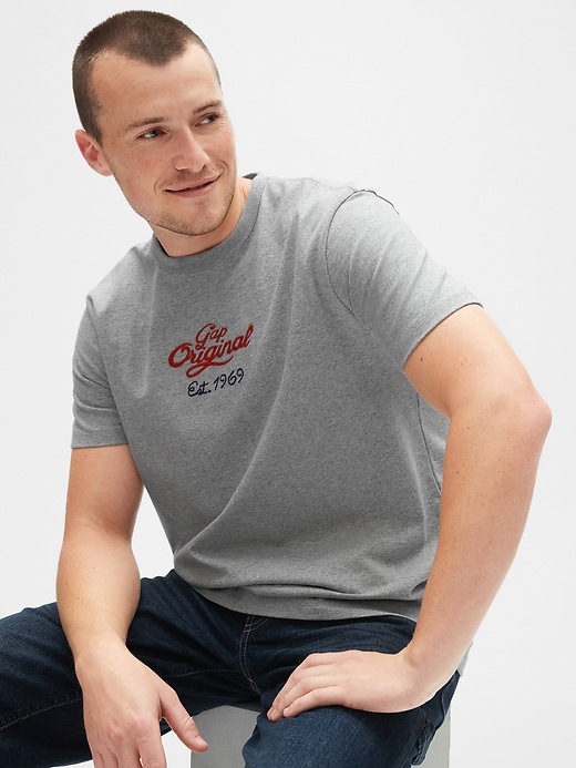 1 of 8 showing, with the color grey heather of product '80s Logo Crewneck T-Shirt